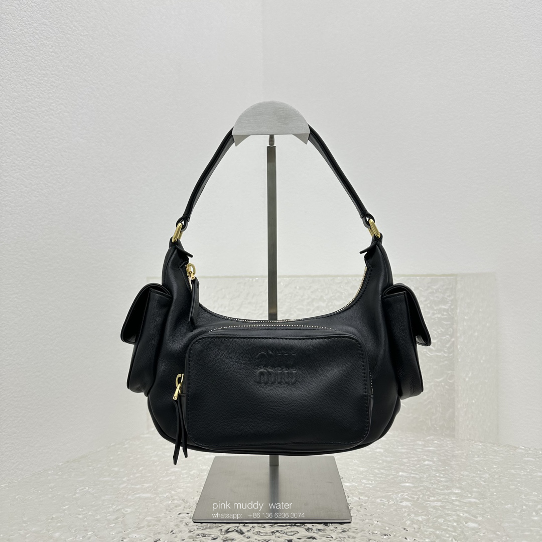 Nappa leather pocket bag