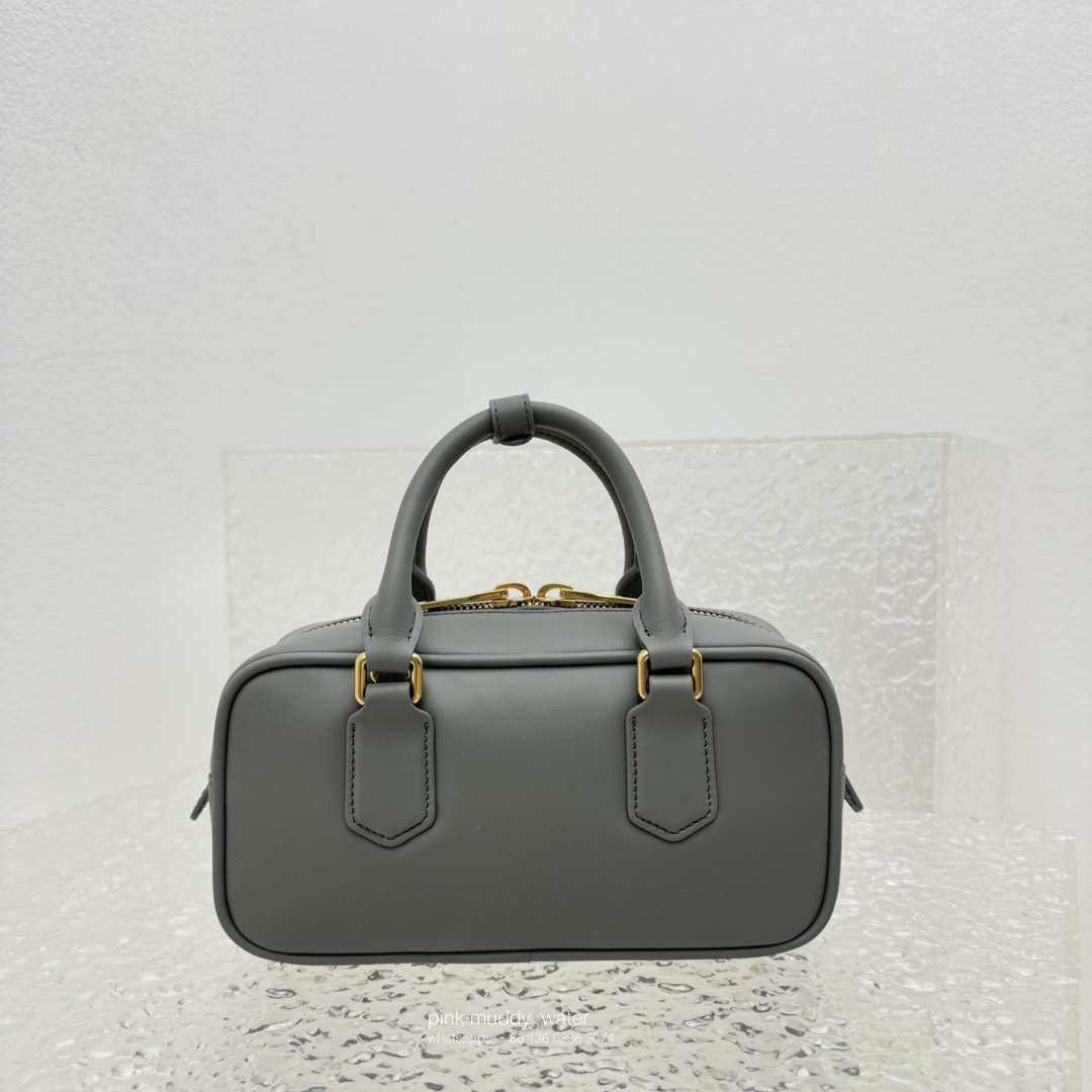 Arcadie leather handbag