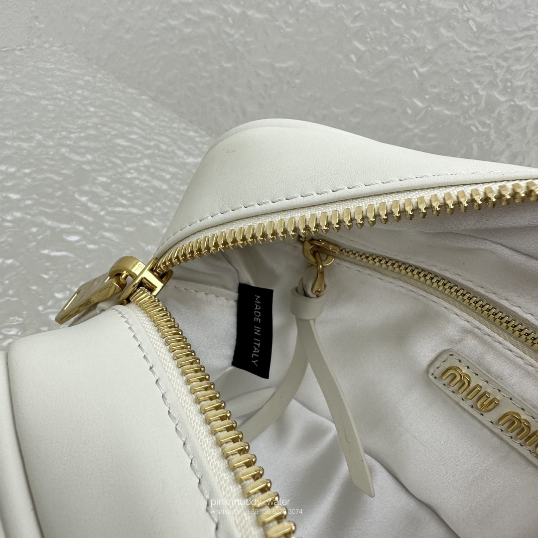 Arcadie leather handbag