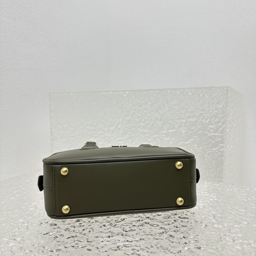 Arcadie leather handbag