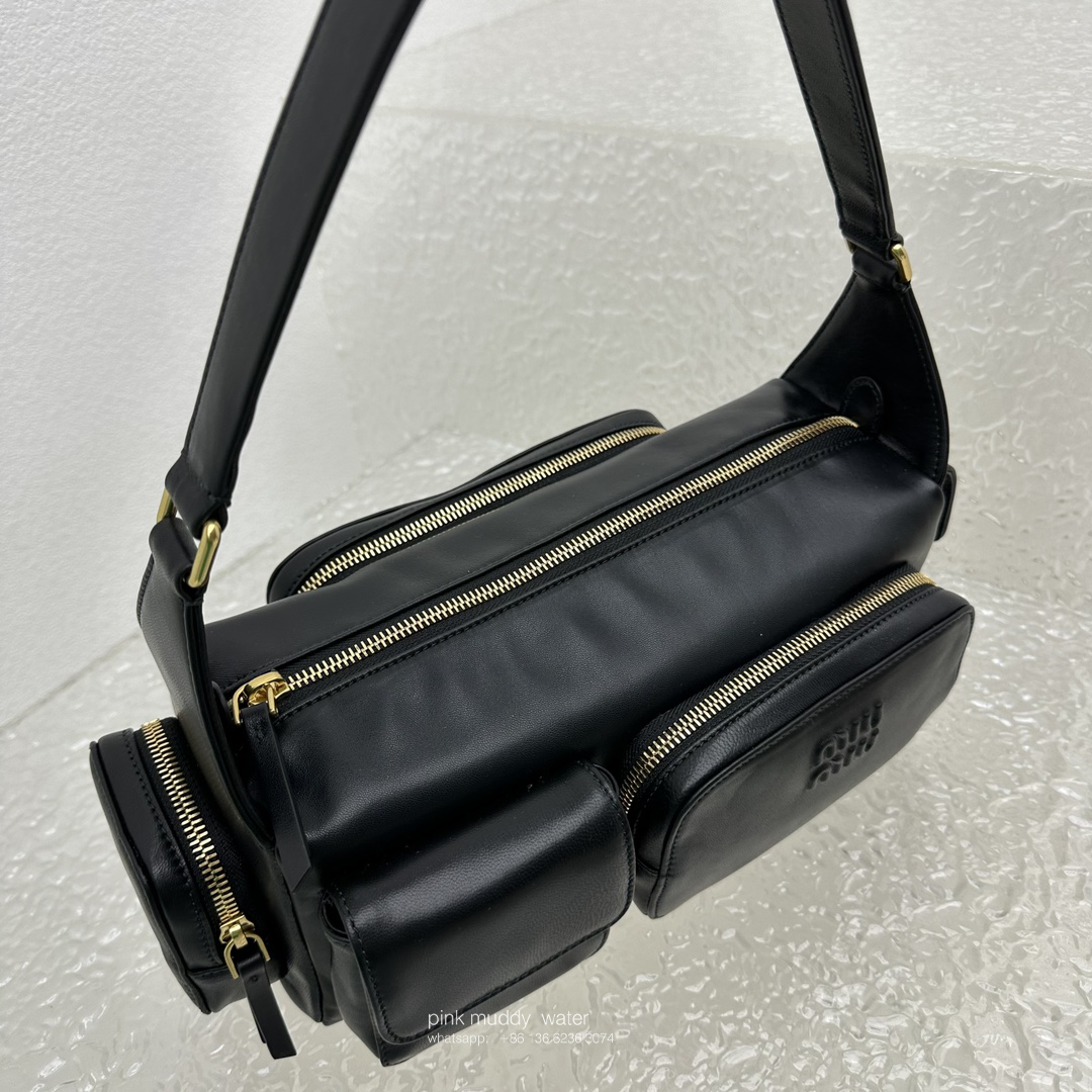 Nappa leather Pocket bag