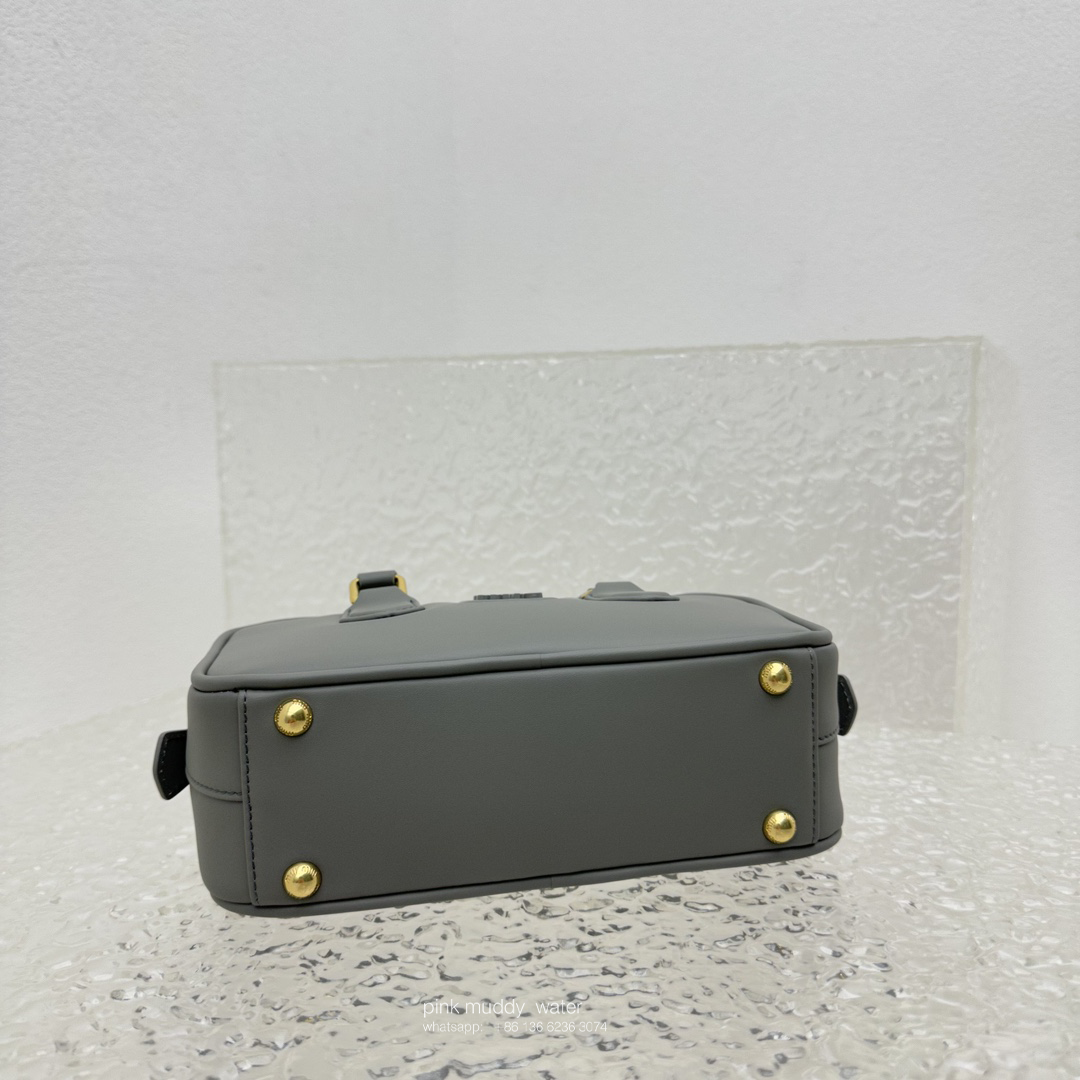 Arcadie leather handbag