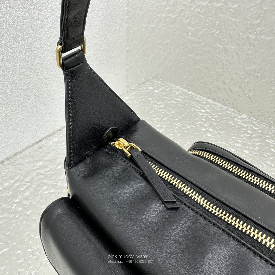 Nappa leather Pocket bag