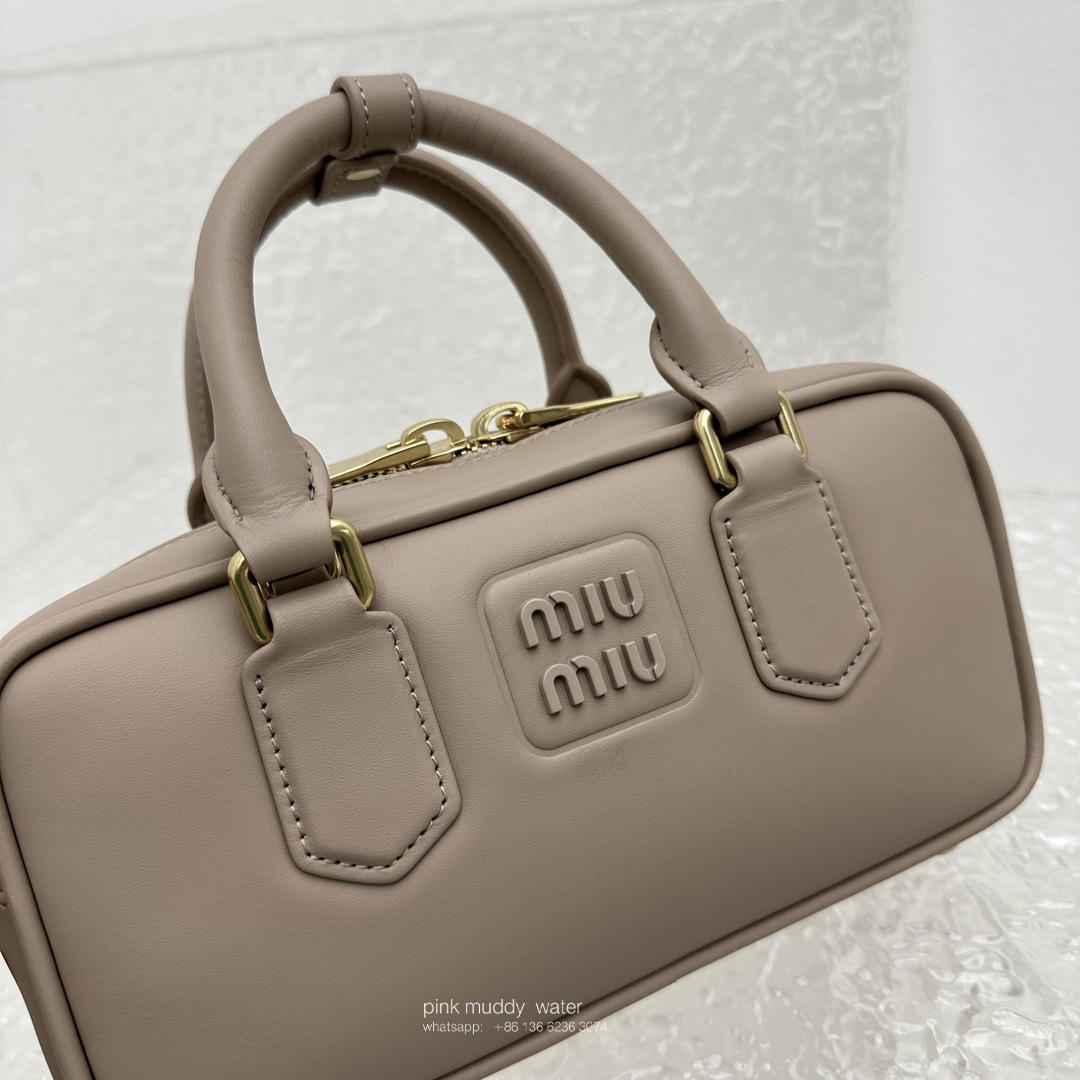 Arcadie leather handbag