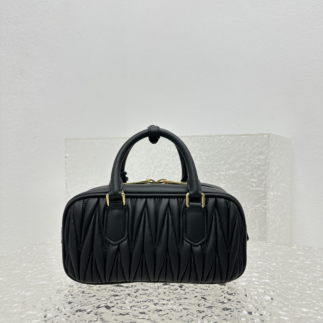 Arcadie matlassé bag in nappa leather