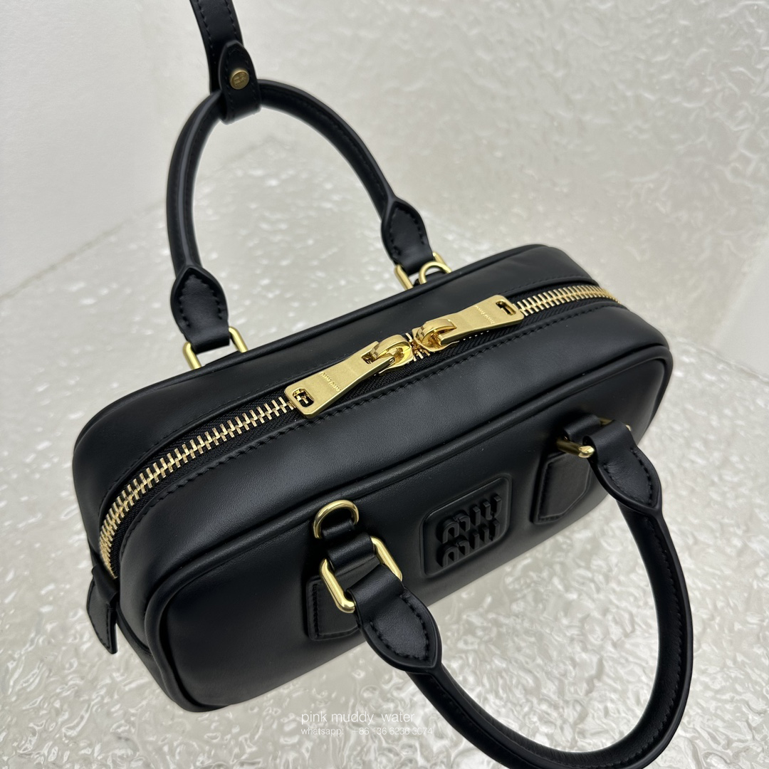 Arcadie leather handbag