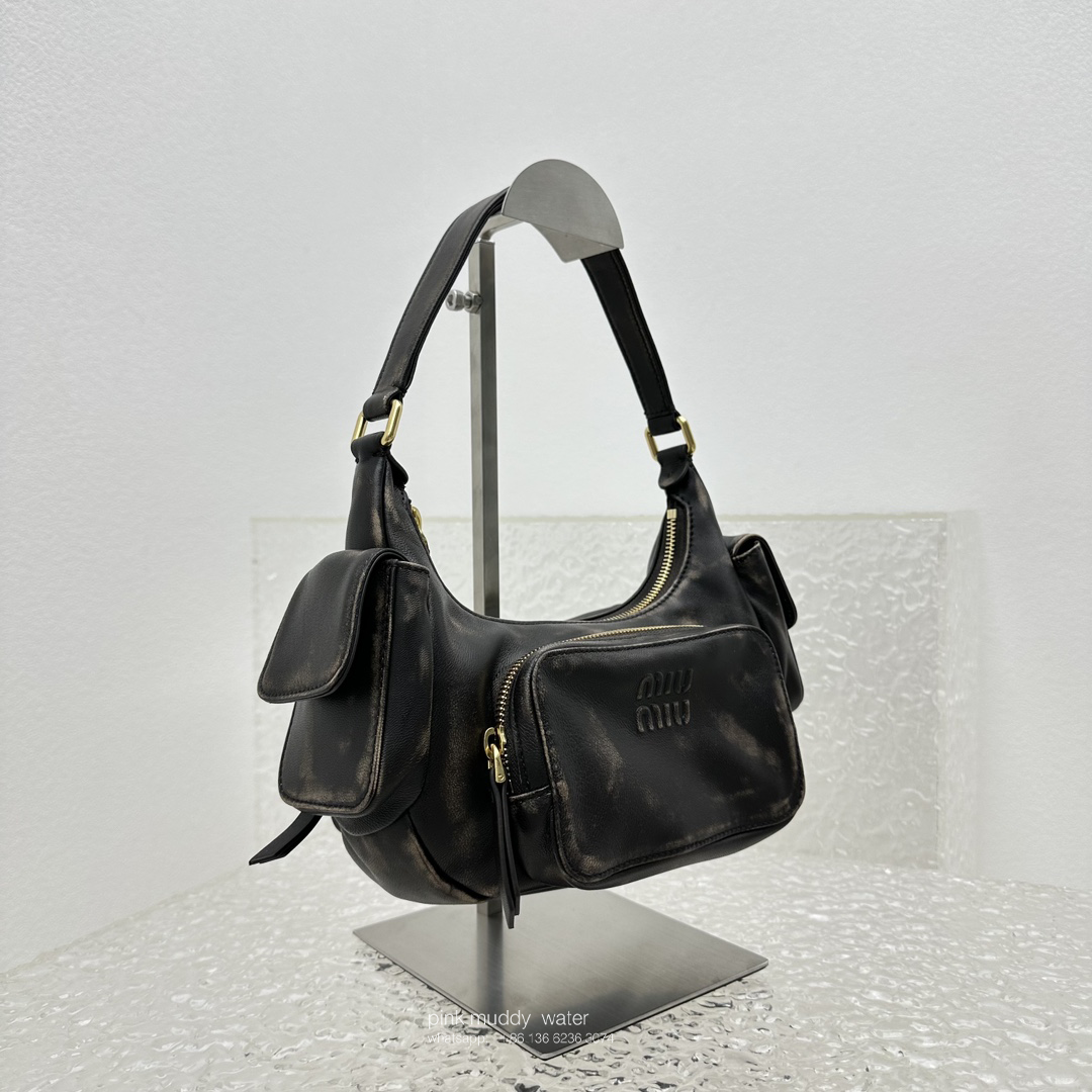 Nappa leather pocket bag