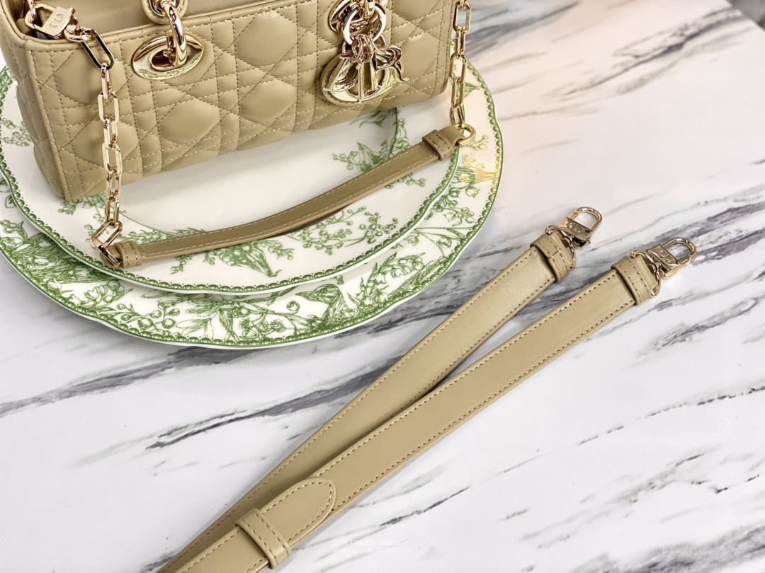 SMALL LADY D-JOY BAG