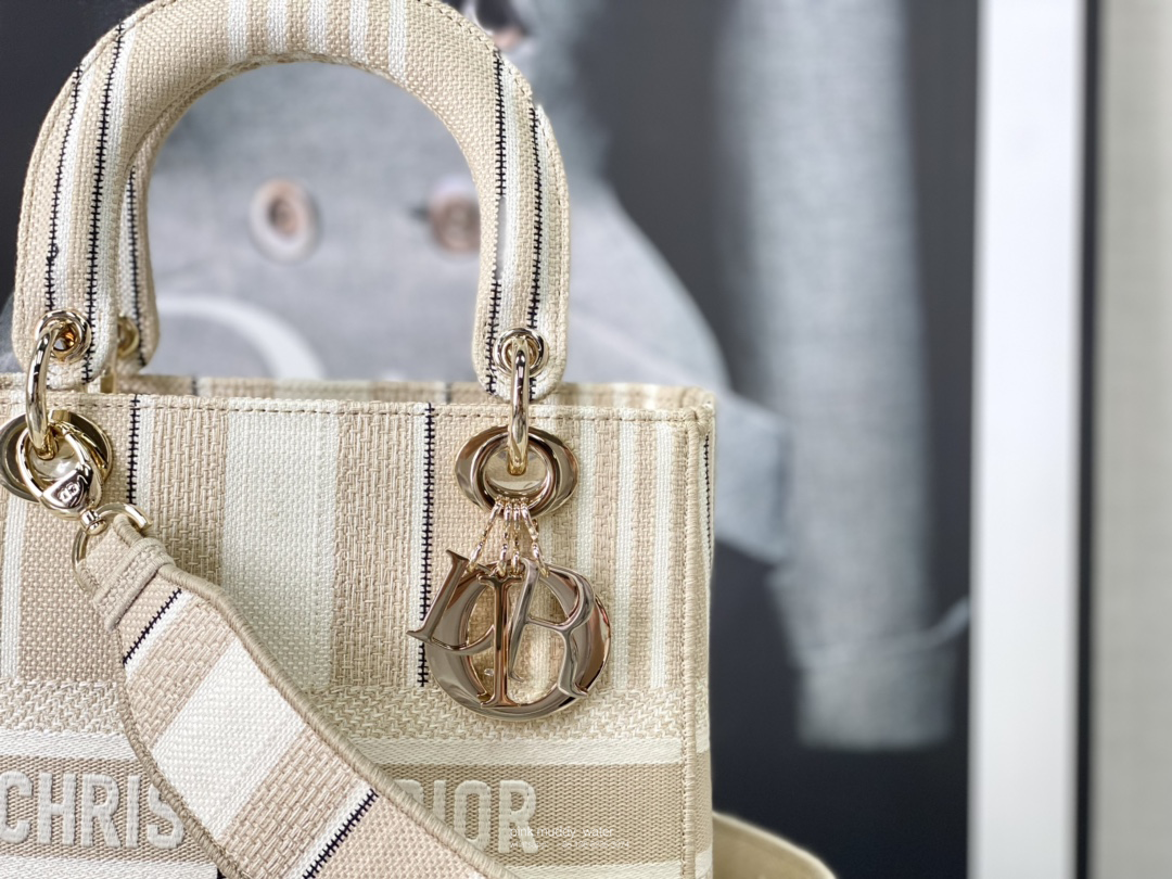 MEDIUM LADY D-LITE BAG