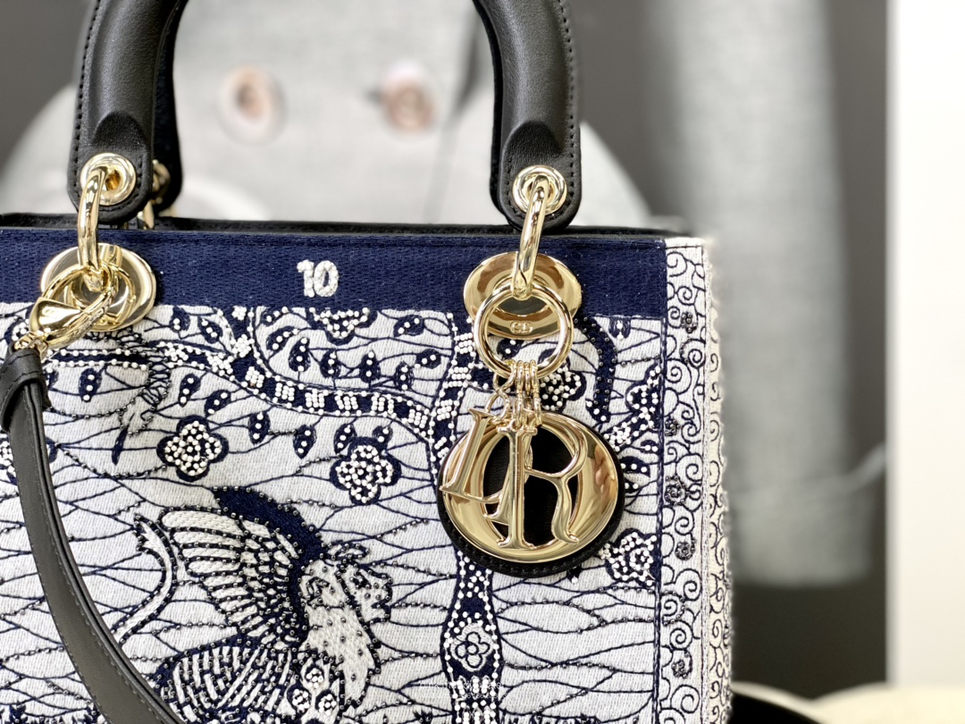 MEDIUM LADY D-LITE BAG