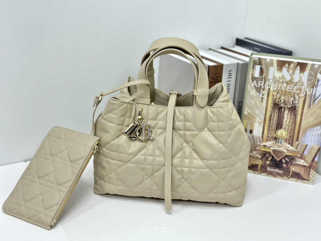 MEDIUM DIOR TOUJOURS BAG