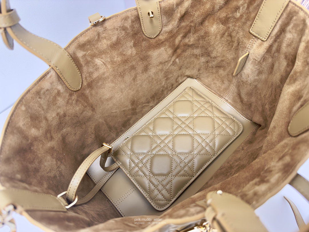 MEDIUM DIOR TOUJOURS BAG