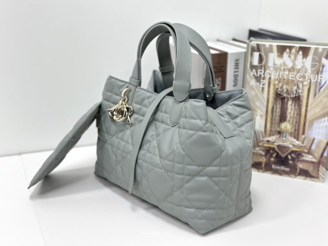 MEDIUM DIOR TOUJOURS BAG