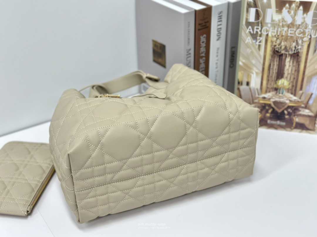 MEDIUM DIOR TOUJOURS BAG