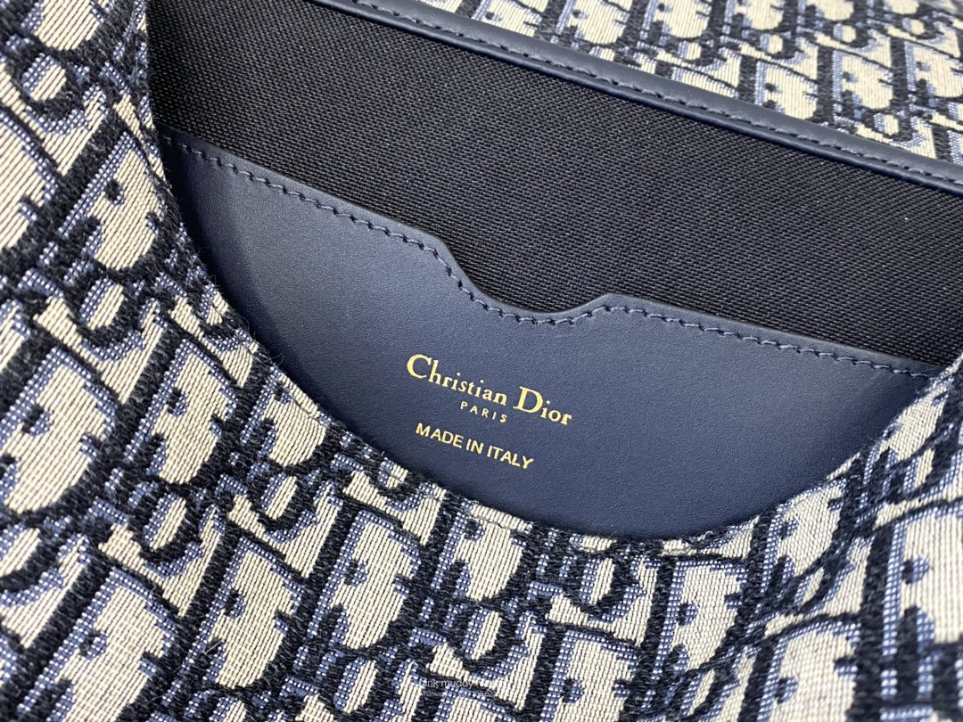 MEDIUM DIOR BOBBY BAG