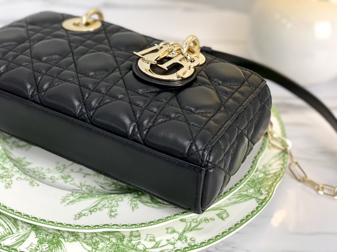 SMALL LADY D-JOY BAG