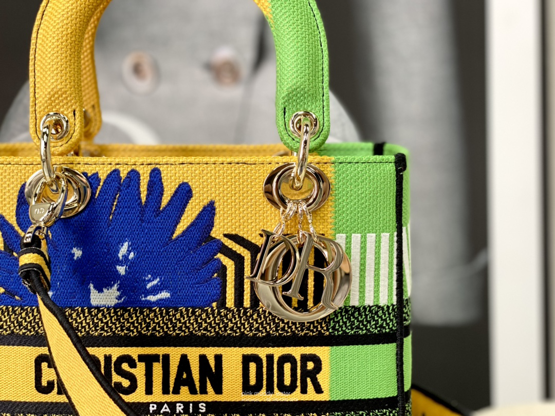 MEDIUM LADY D-LITE BAG