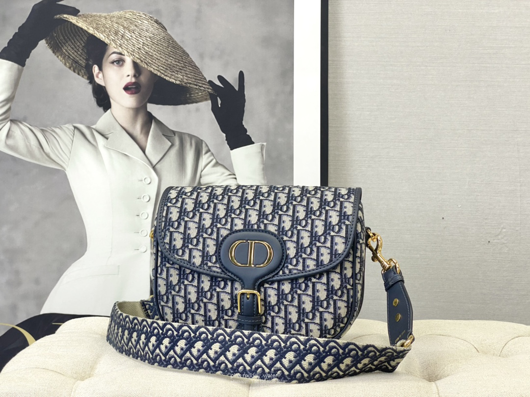 MEDIUM DIOR BOBBY BAG