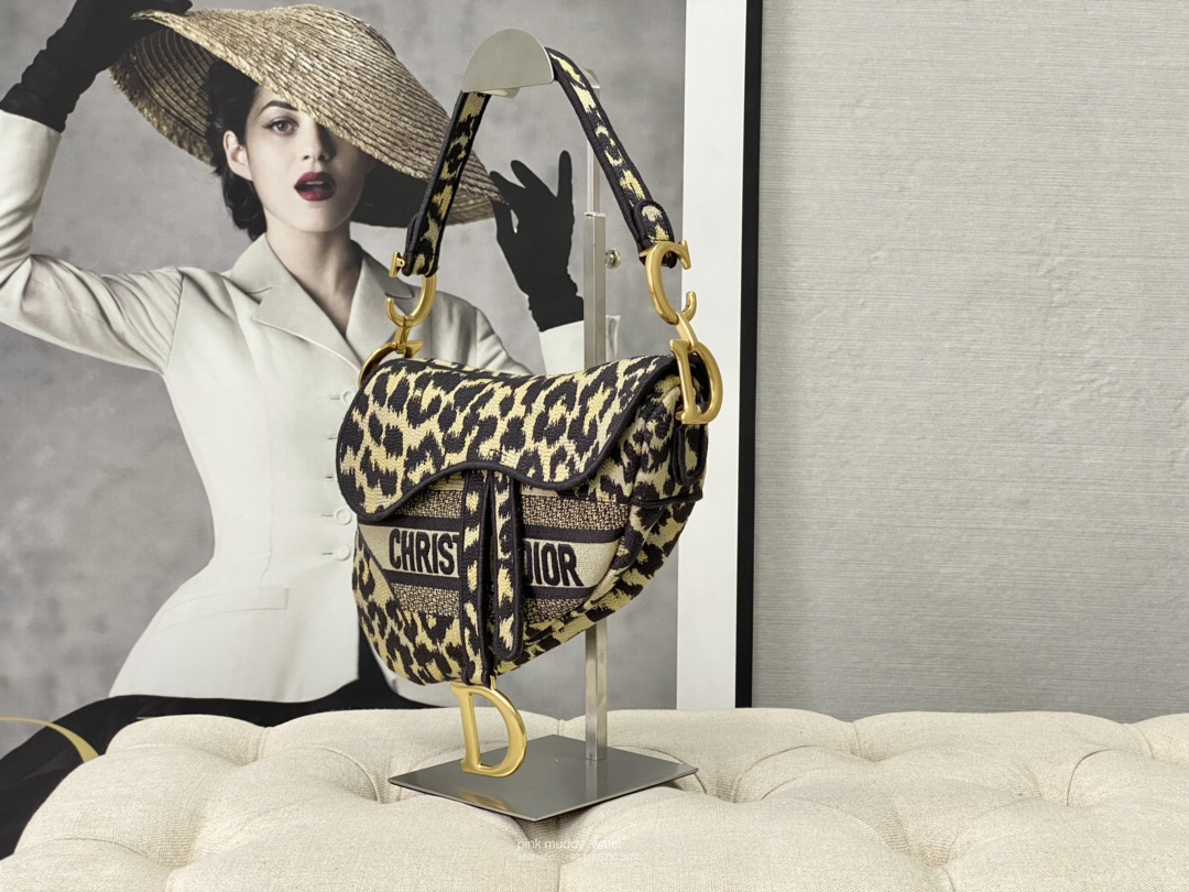 SADDLE BAG WITH STRAP