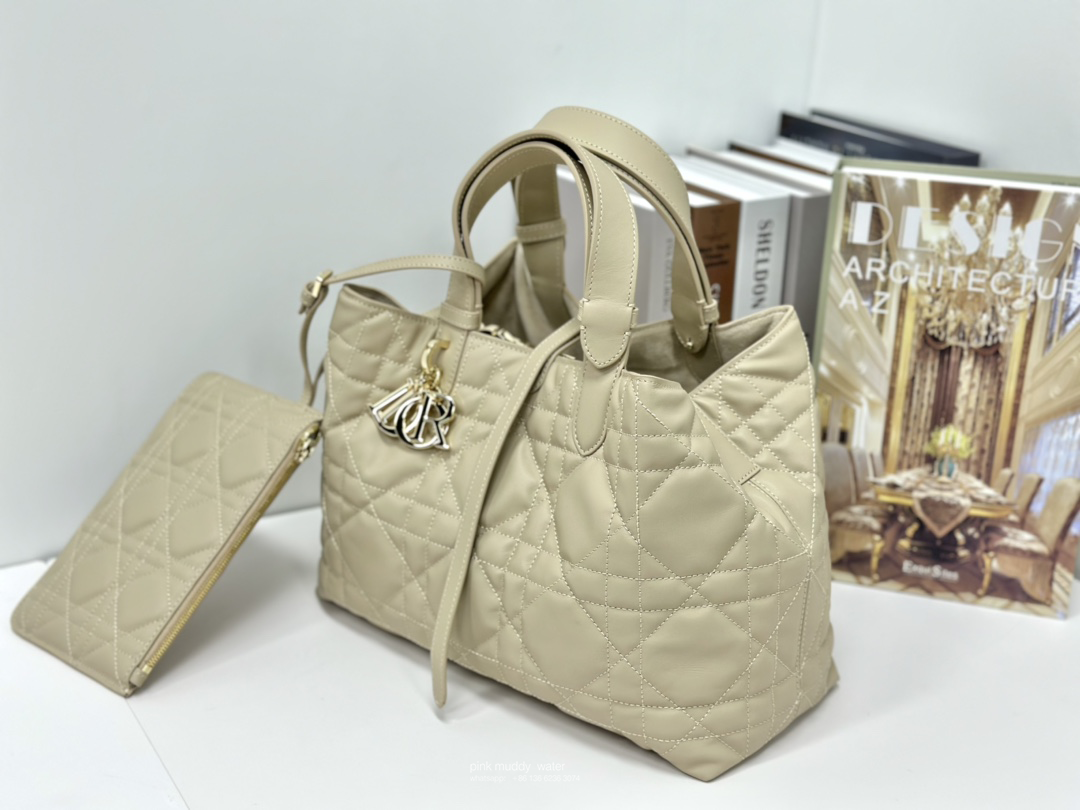 MEDIUM DIOR TOUJOURS BAG