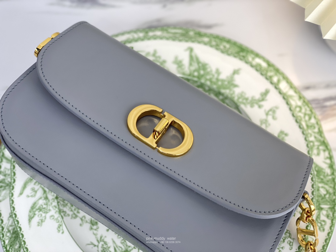 30 MONTAIGNE AVENUE BAG