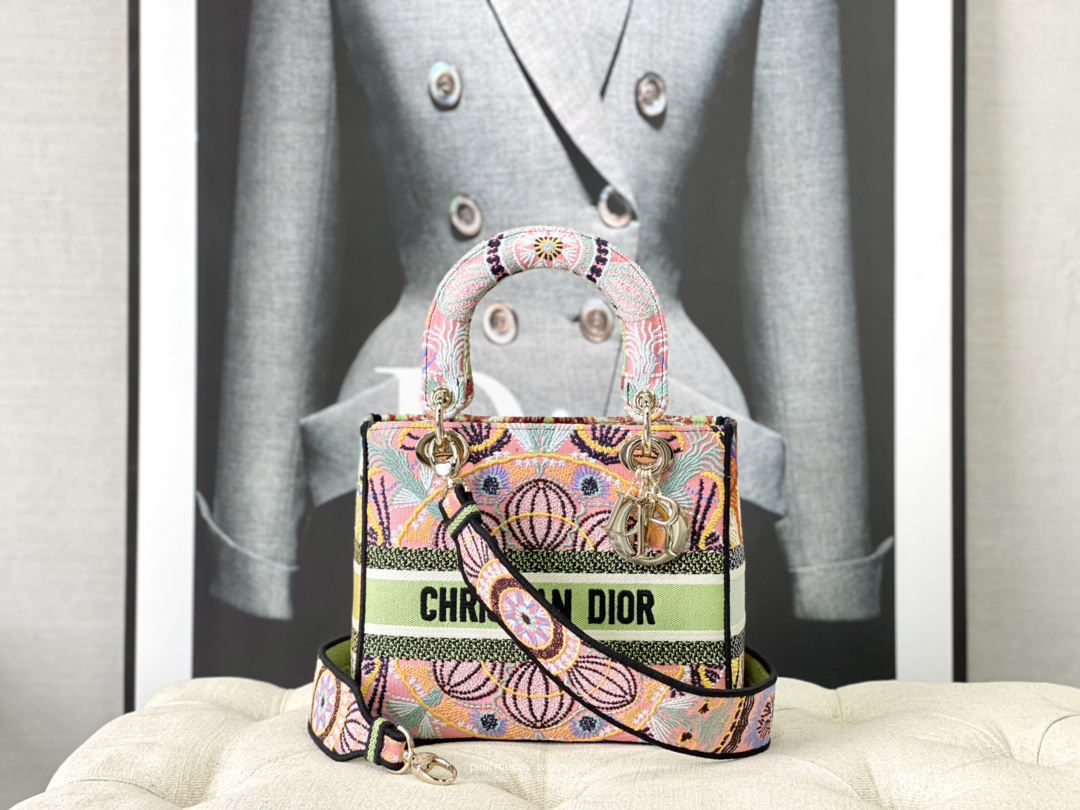 MEDIUM LADY D-LITE BAG