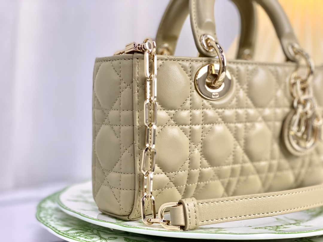 SMALL LADY D-JOY BAG