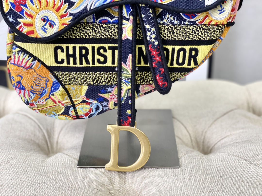 SADDLE BAG WITH STRAP