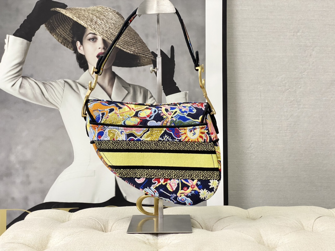 SADDLE BAG WITH STRAP