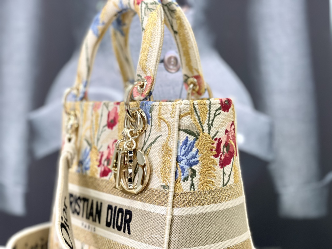 MEDIUM LADY D-LITE BAG