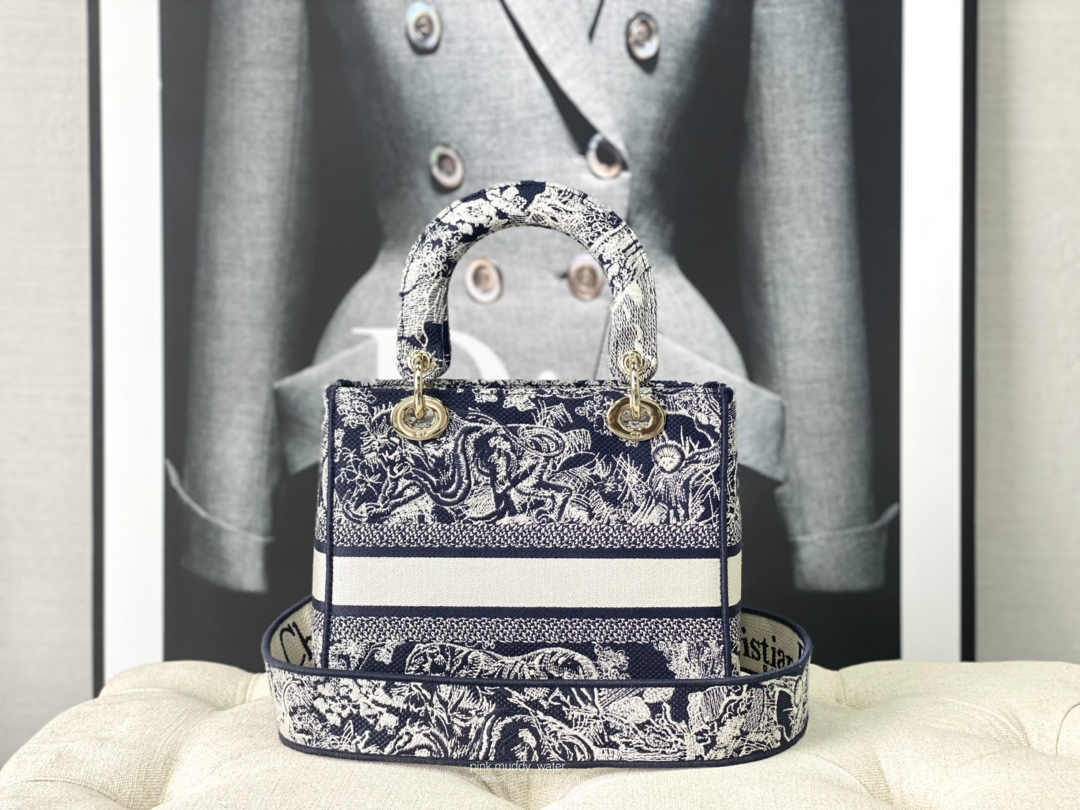 MEDIUM LADY D-LITE BAG