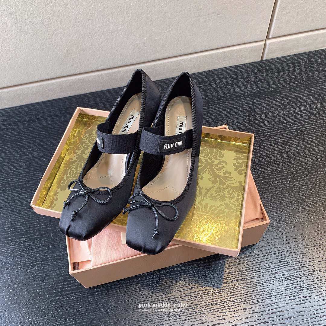 Satin high heel shoes