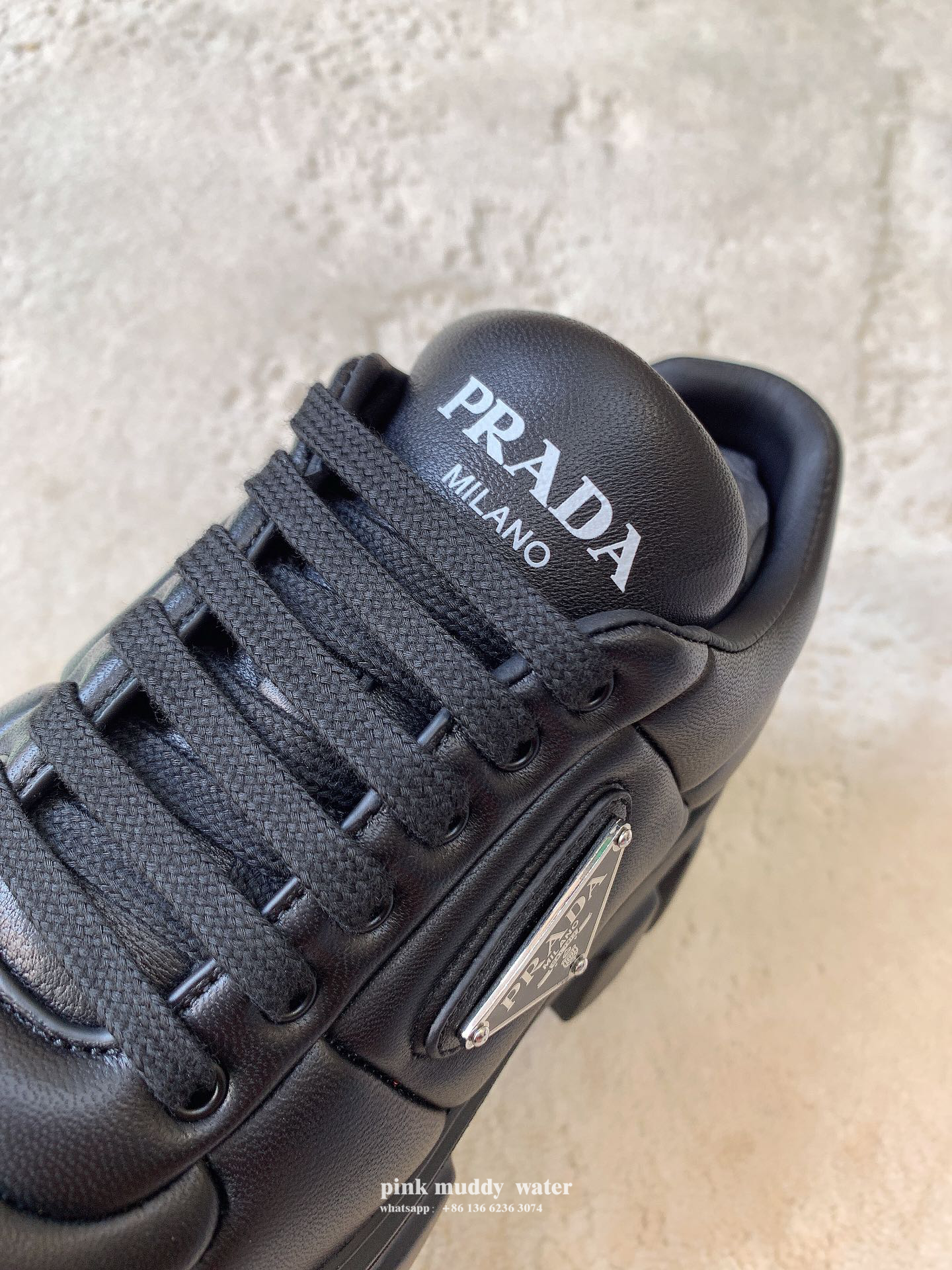 Soft padded nappa leather lace-up shoes