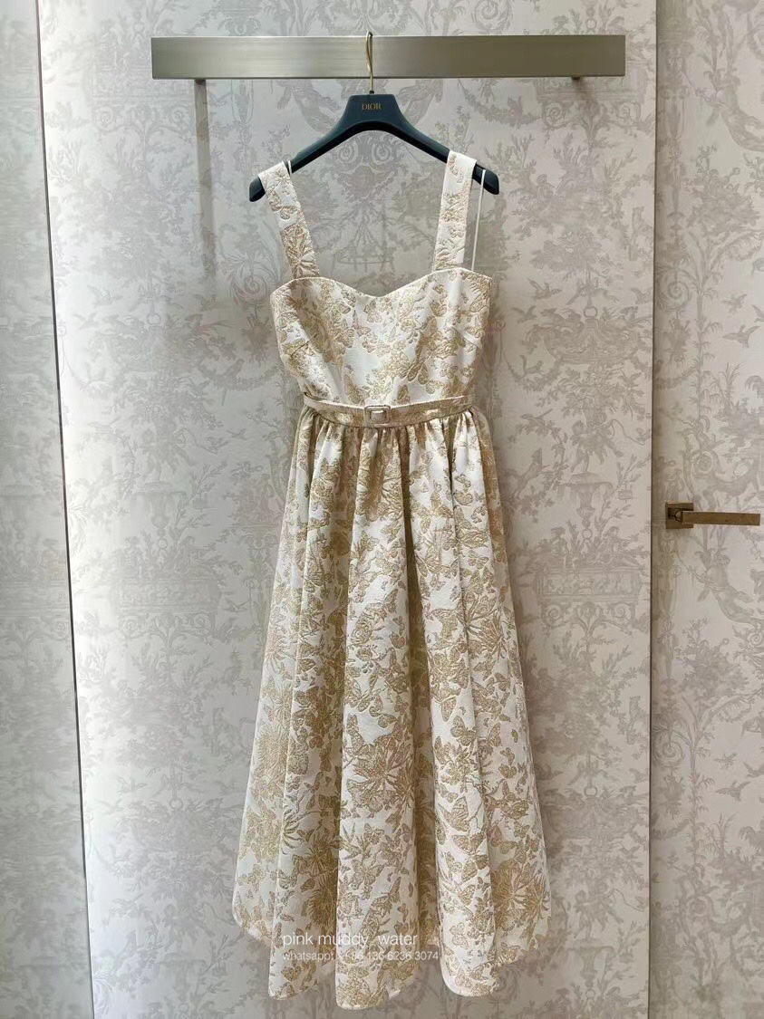 MID-LENGTH BELTED DRESS