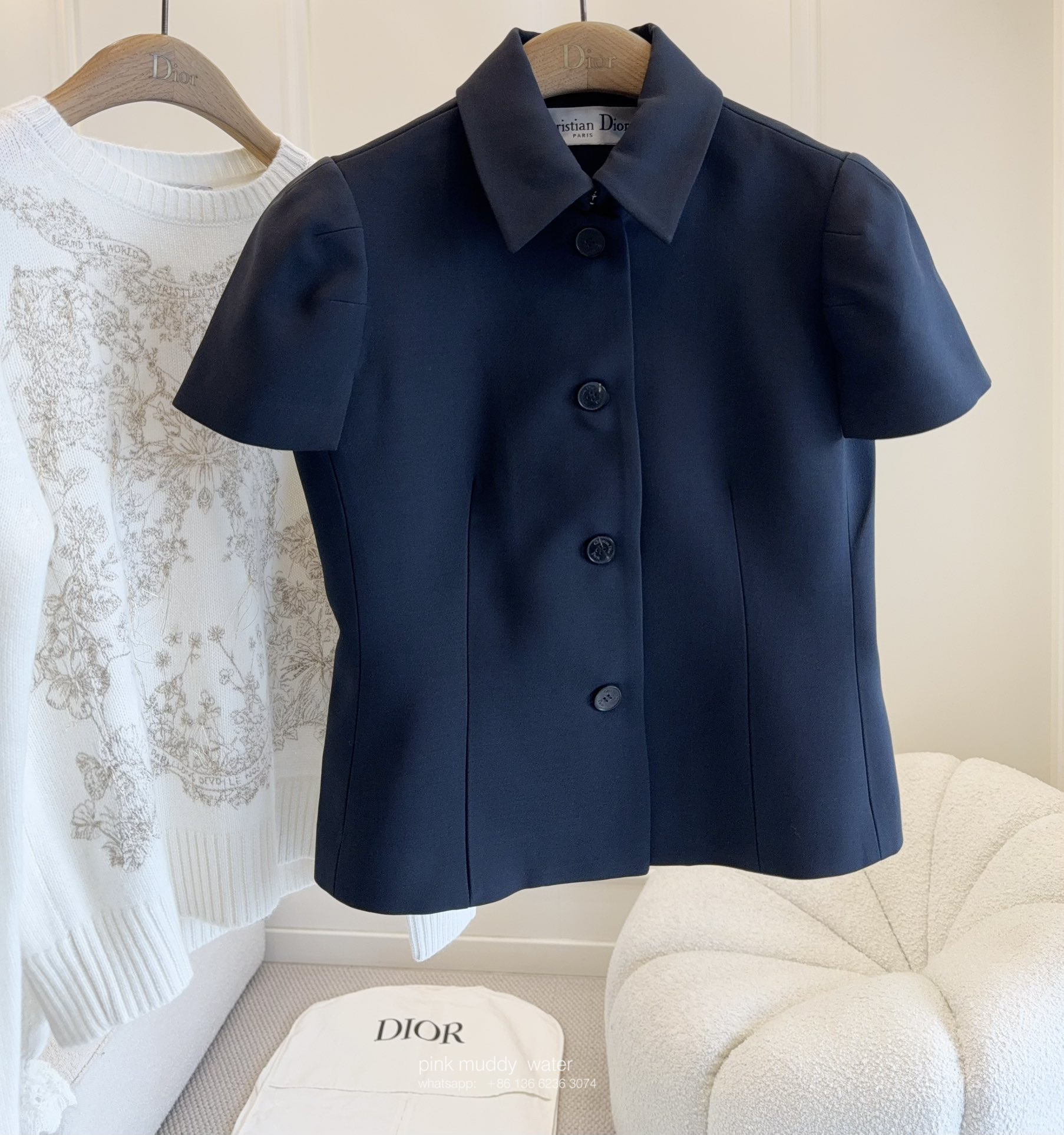 FITTED SHORT-SLEEVED JACKET