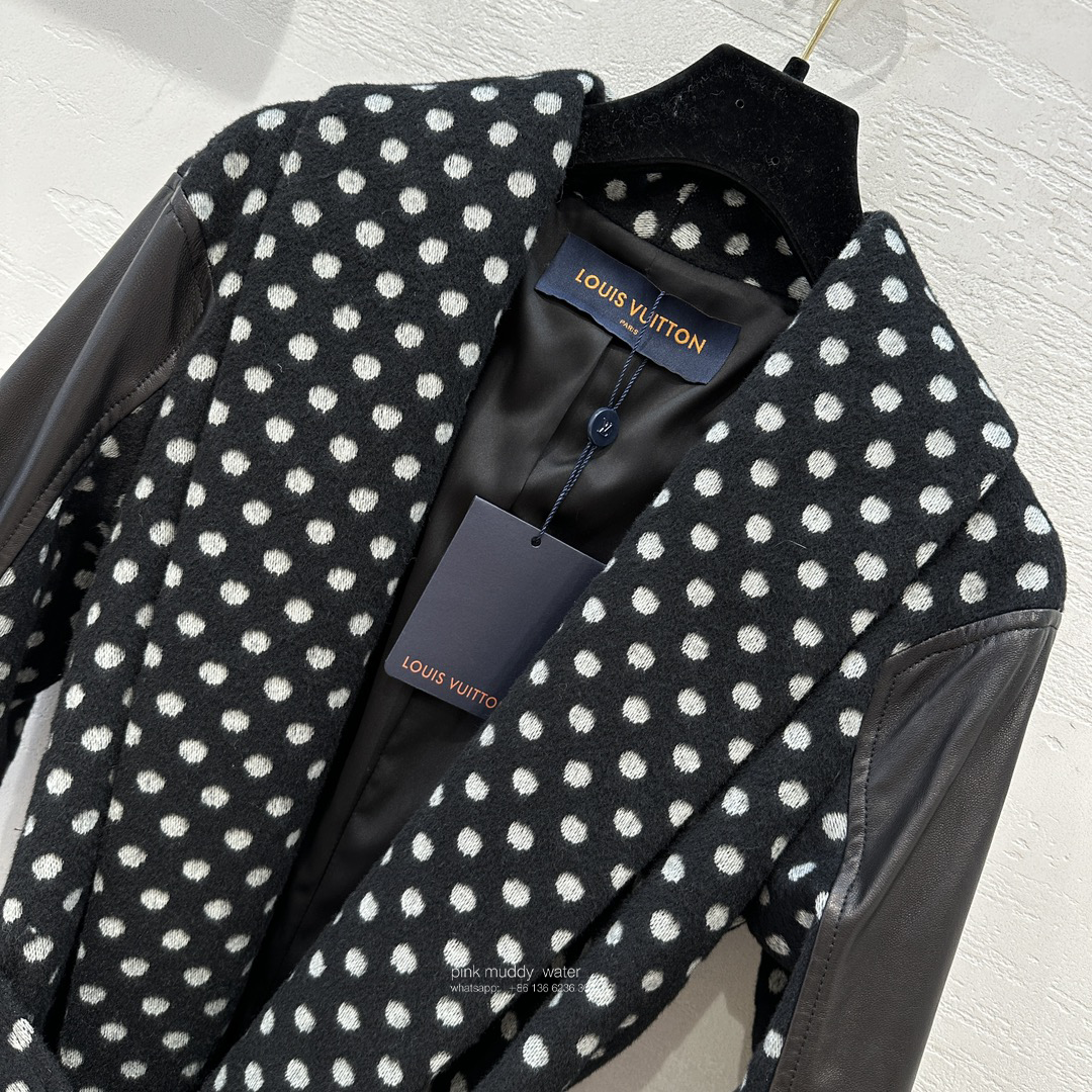 Louis vuitton Clothing