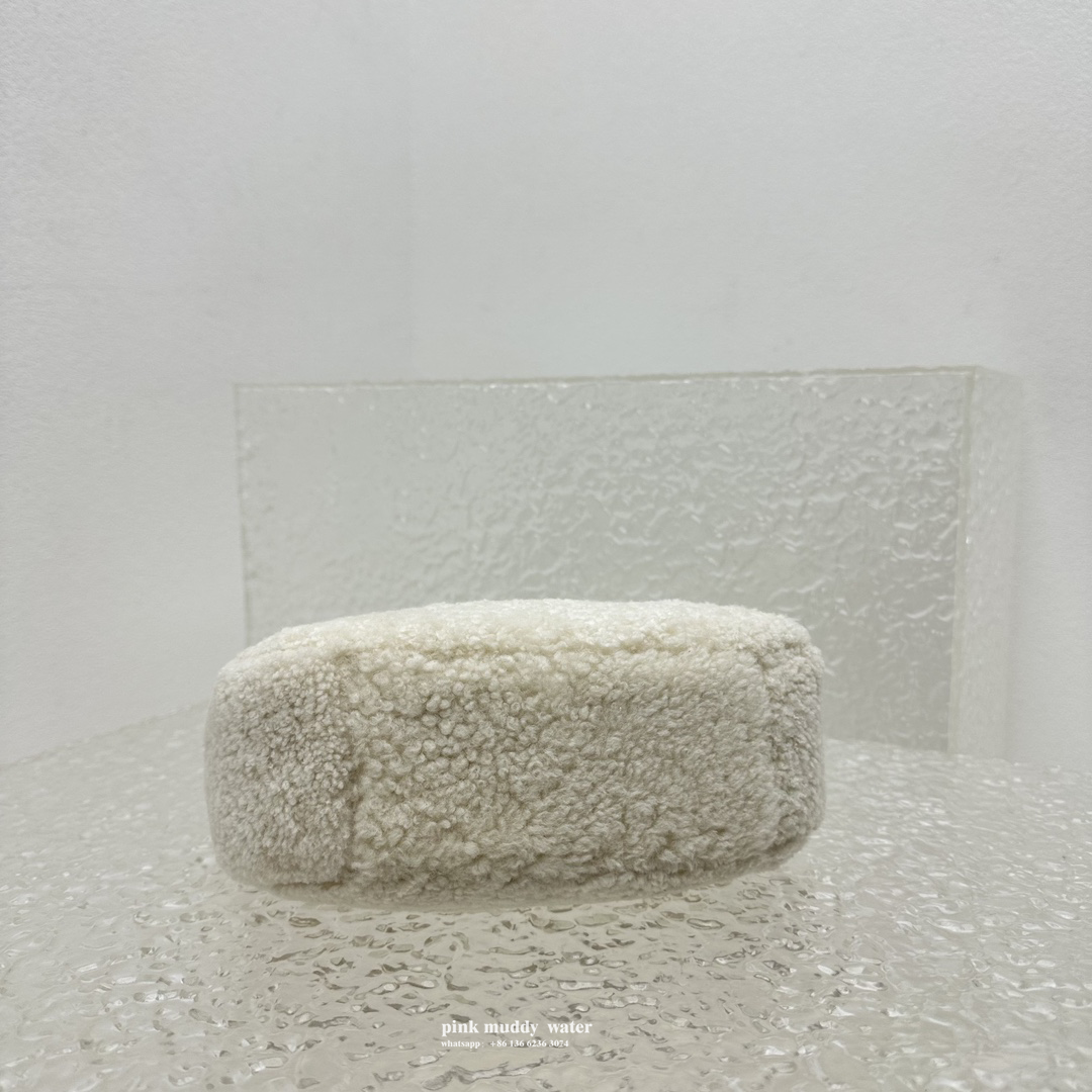 Wander leather detail shearling crescent bag