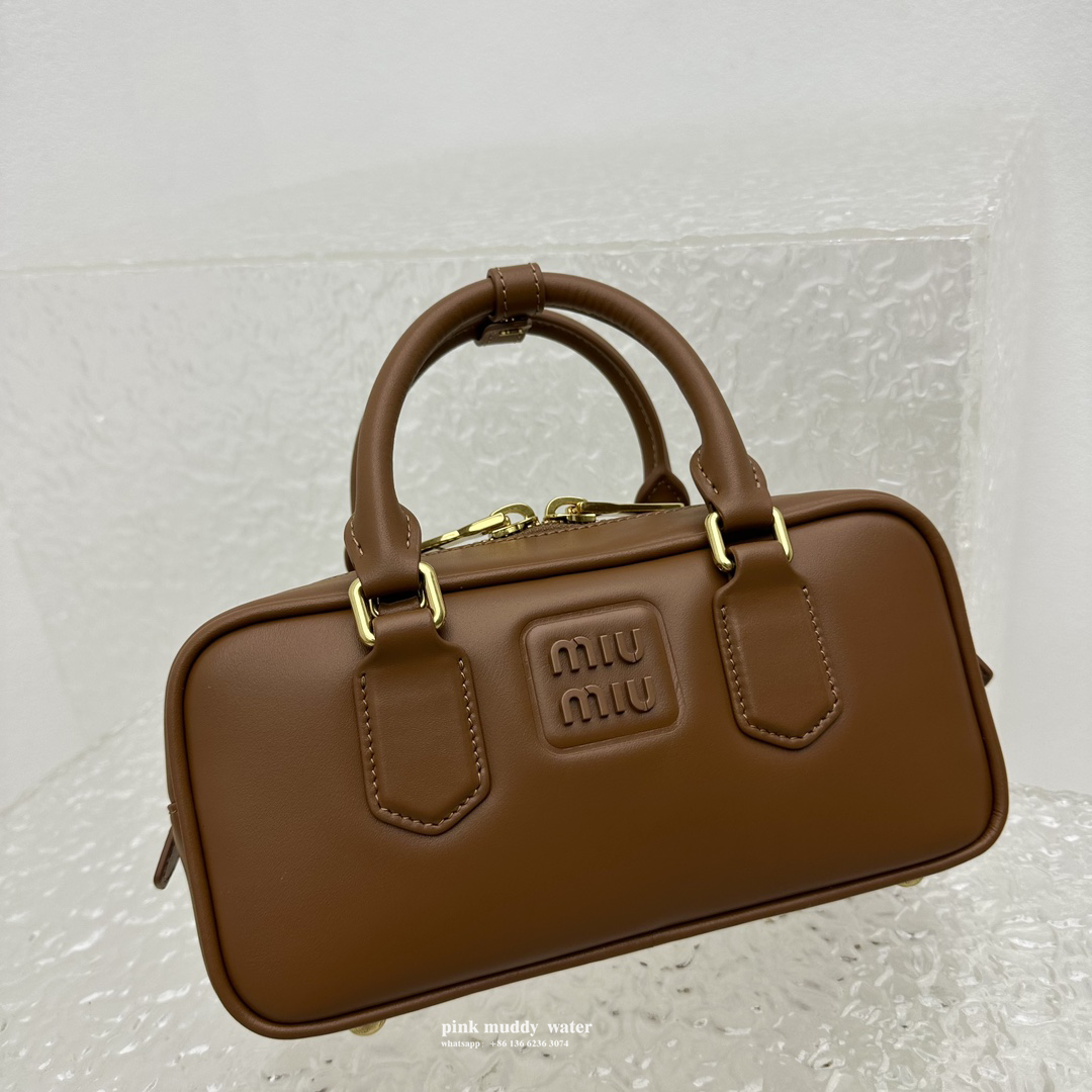 Arcadie leather handbag