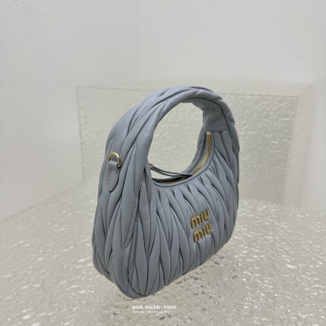 Wander Matelassé innovative monthly bag