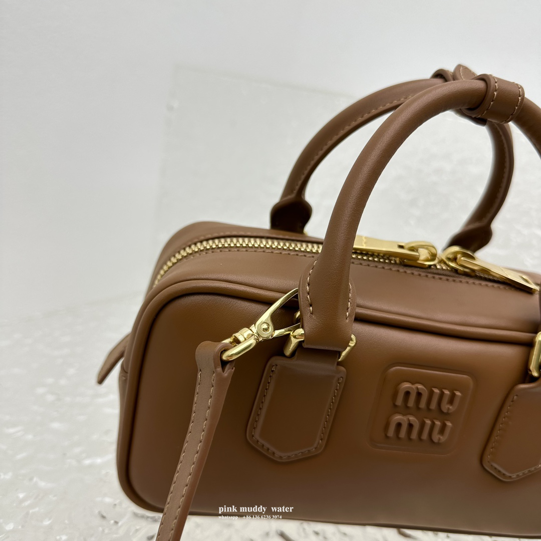 Arcadie leather handbag