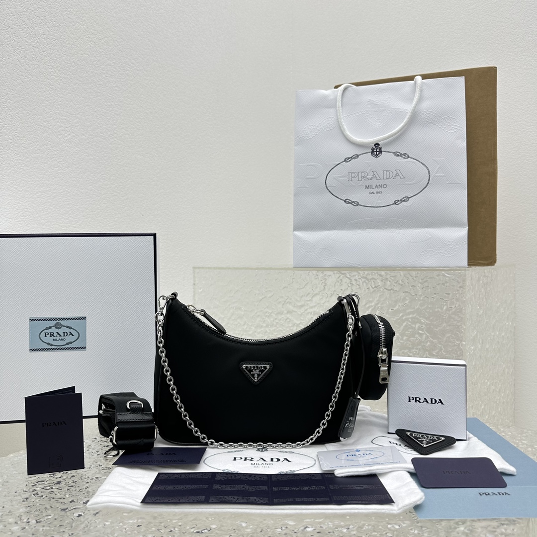 Prada Re-Edition 2005 Re-Nylon bag