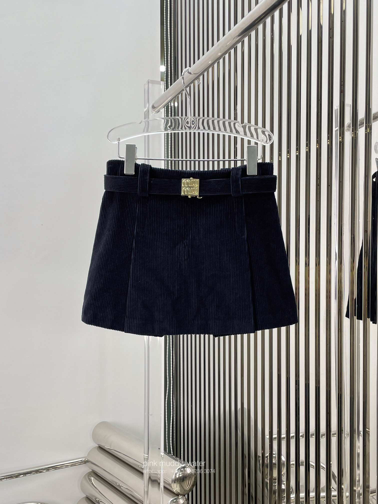 Grain de poudre miniskirt