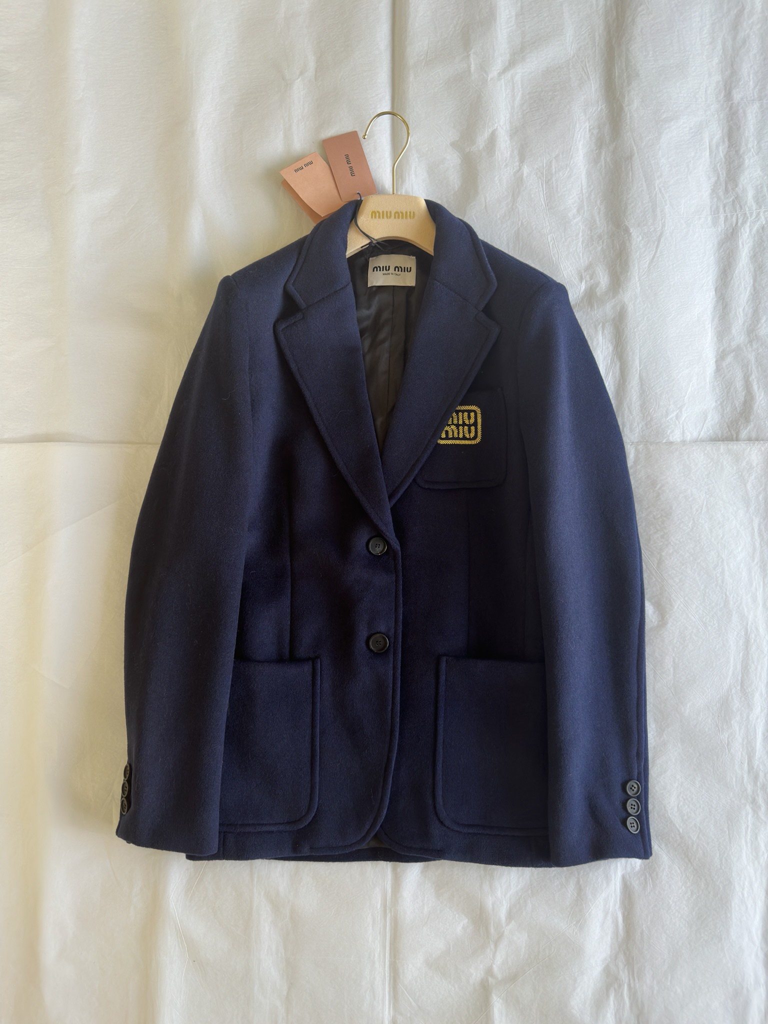 single-breasted velvet jacket