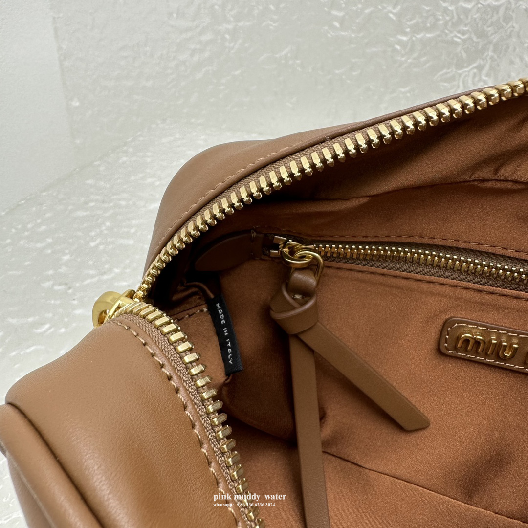 Arcadie leather handbag