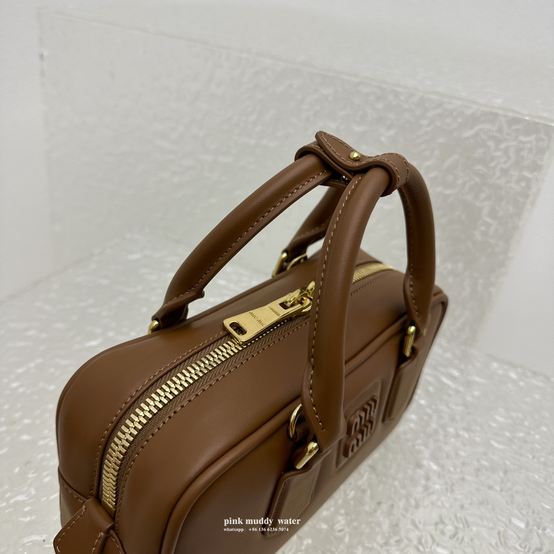 Arcadie leather handbag