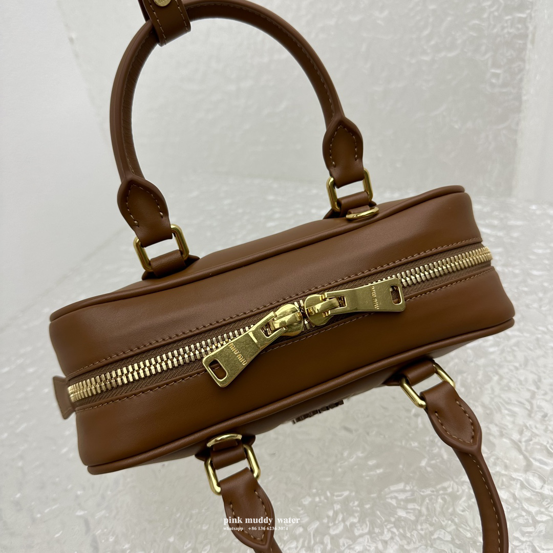 Arcadie leather handbag