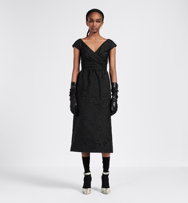 REGULAR-FIT MID-LENGTH DRESS