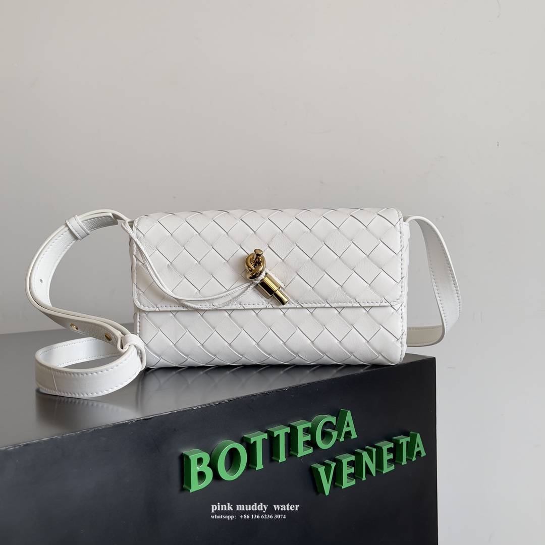 Bottega Veneta Bag