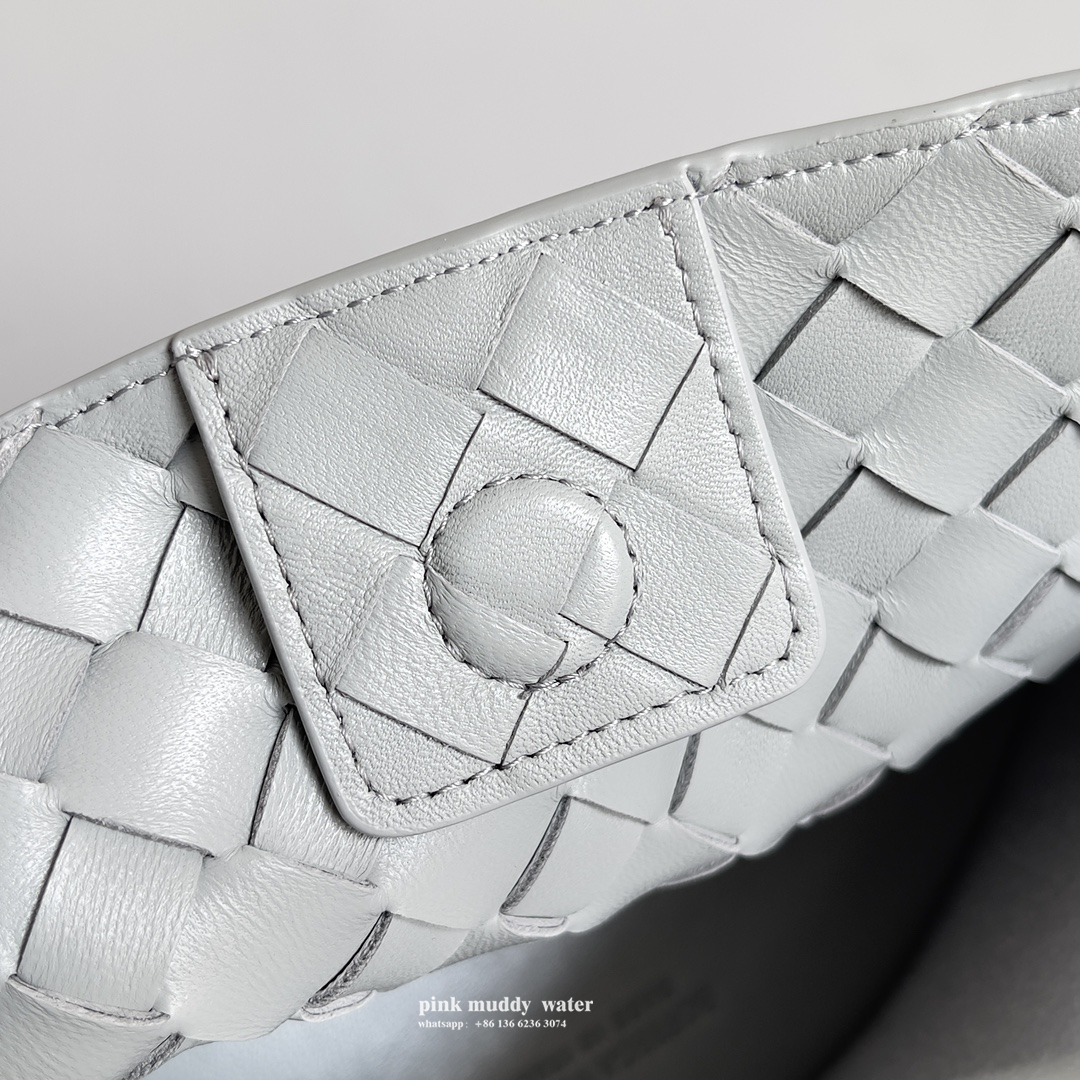 Bottega Veneta Bag