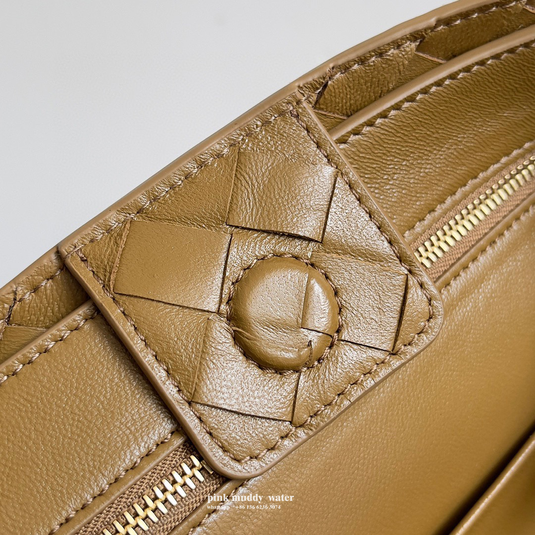 Bottega Veneta Bag